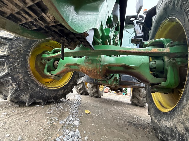 john-deere-8320r-image-37