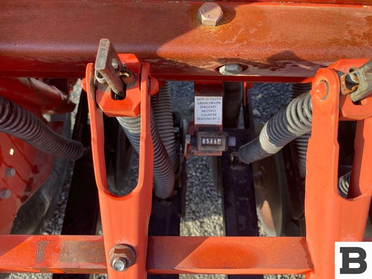 j.i.-case-5300-grain-drill-image-10