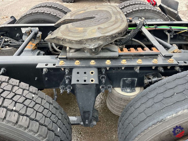 2019-international-lt-image-13