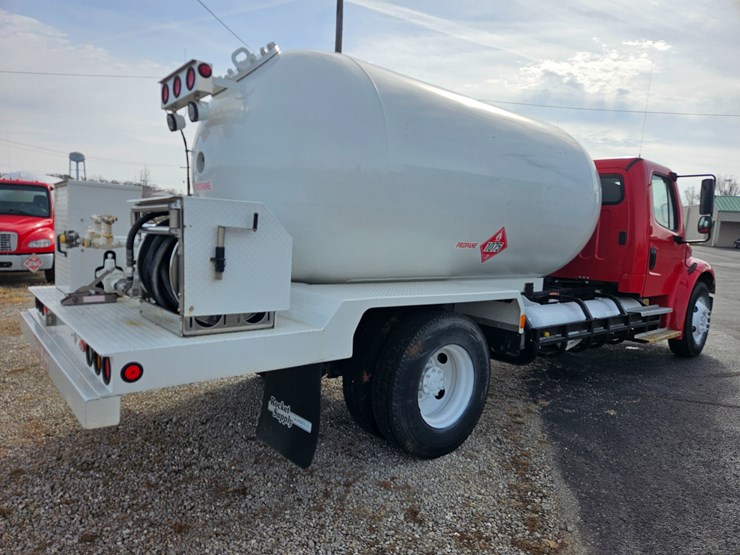 2018-freightliner-s2g-image-17