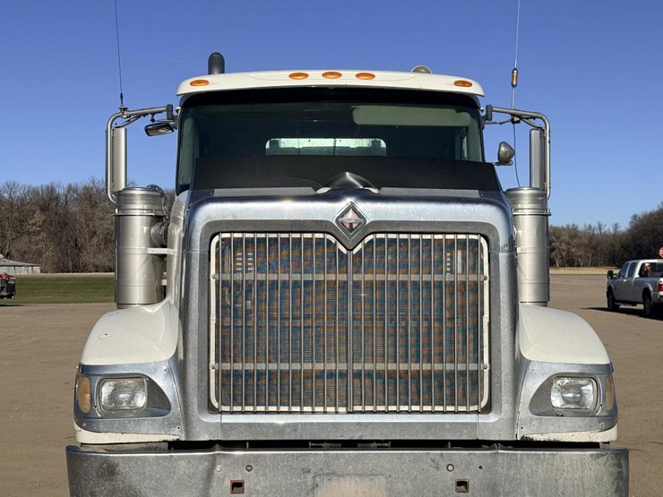 #1974-•-2008-international-eagle-day-cab-truck-tractor-image-27