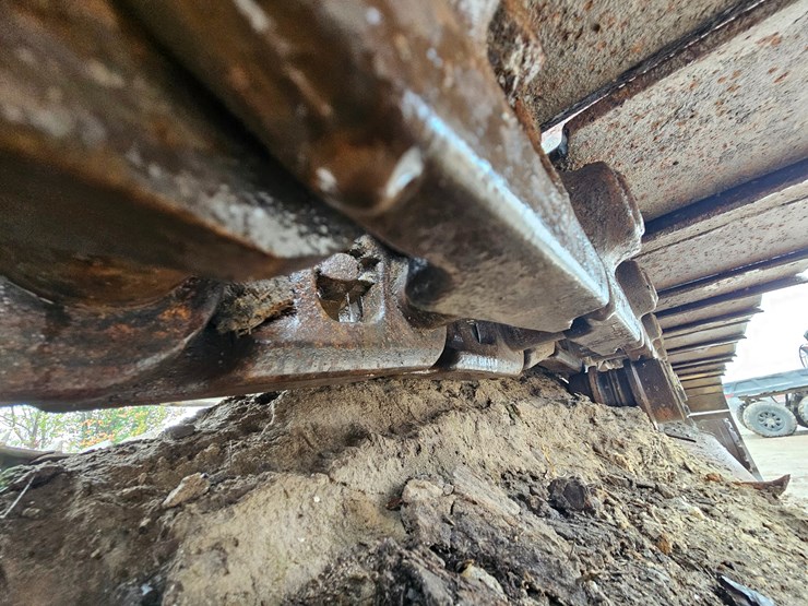 deere-200d-lc-image-75