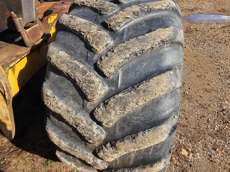 caterpillar-574-image-90