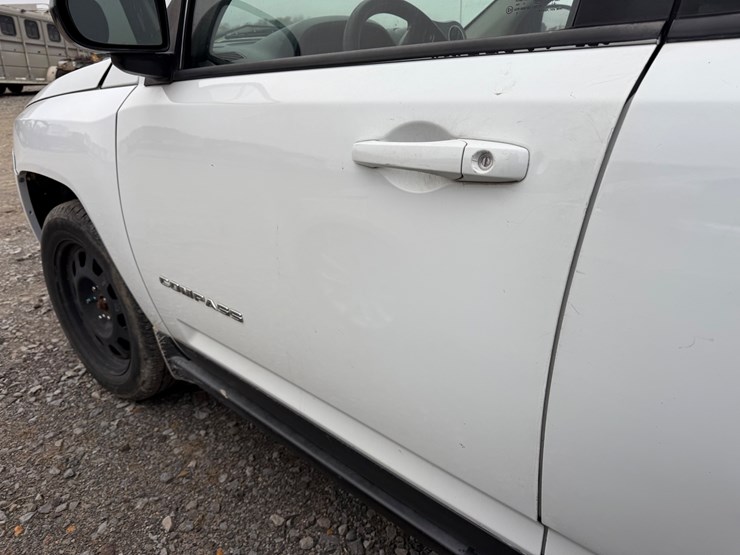 2014-jeep-compass-image-10