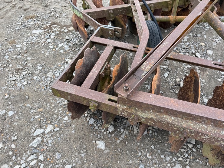 john-deere-7-image-12