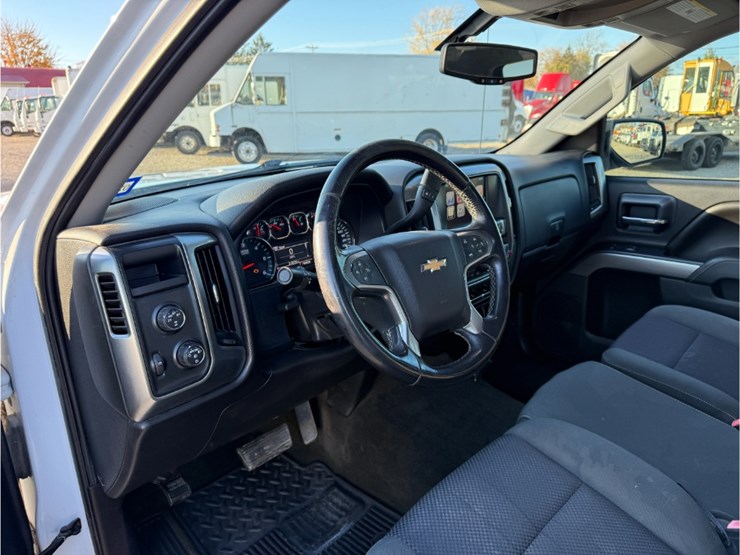 2014-chevrolet-silverado-image-13