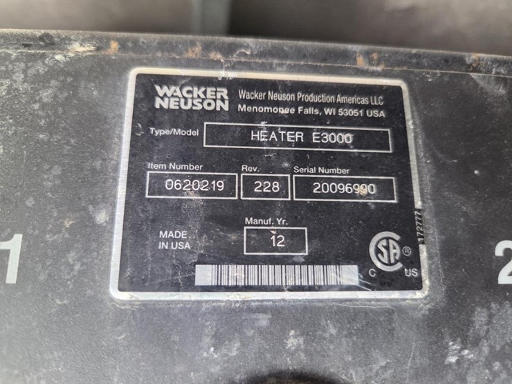 2012-wacker-neuson-e3000-image-44
