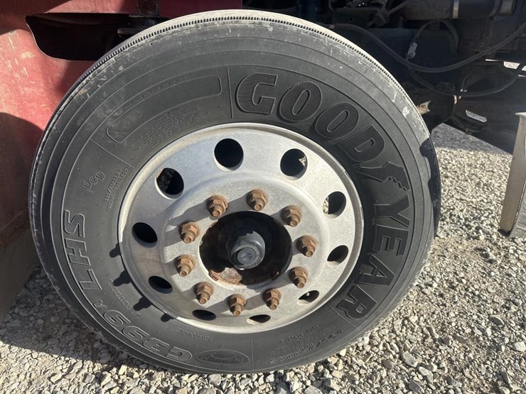 2000-international-9200i-image-61