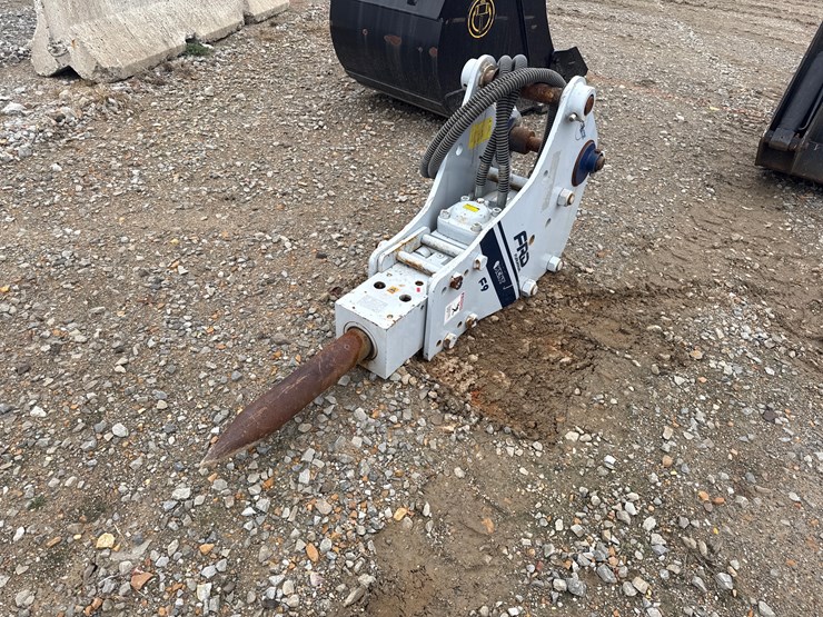 #22614-•-switch-hitch-f9tlb-backhoe/trackhoe-hammer-f988791-image-4