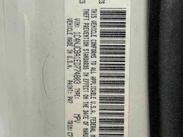 2014-jeep-compass-image-32