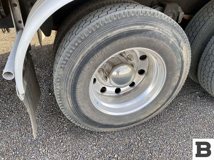 freightliner-fuel-image-35