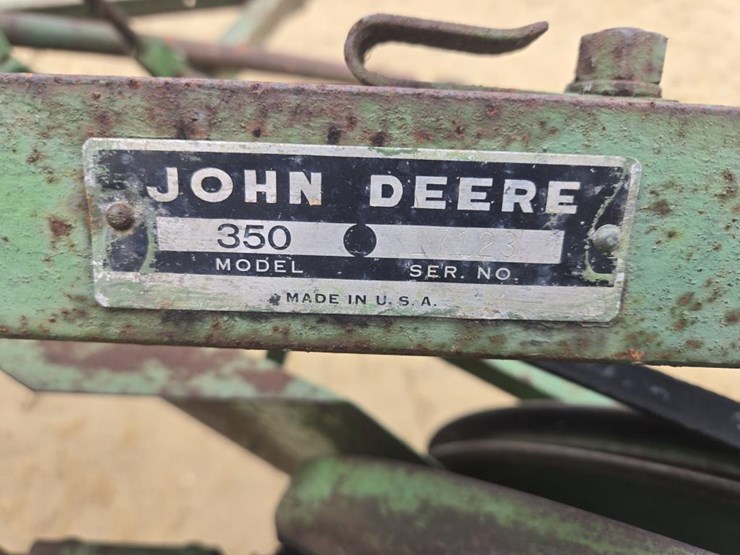 john-deere-350-image-7