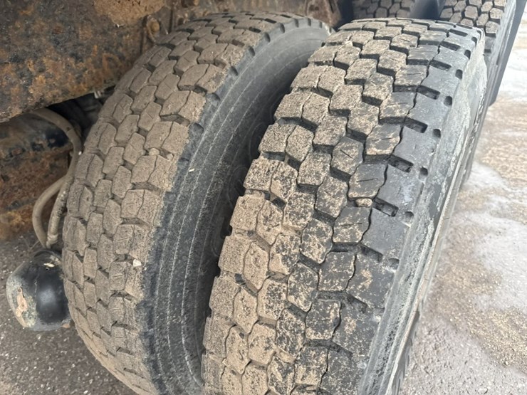 2002-international-7400-image-84