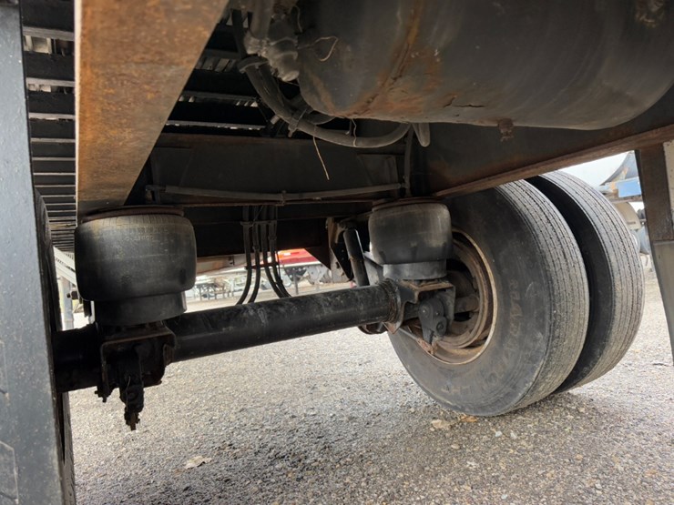 2014-utility-flatbed-image-12