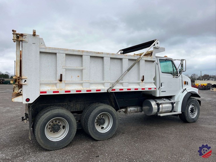 2008-sterling-l7500-image-3