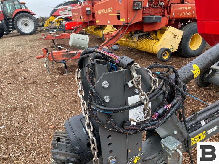 massey-ferguson-1844s-image-9