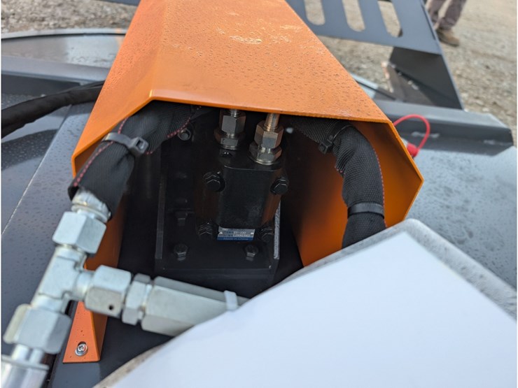 wolverine-72"-skid-steer-brush-cutter-image-7