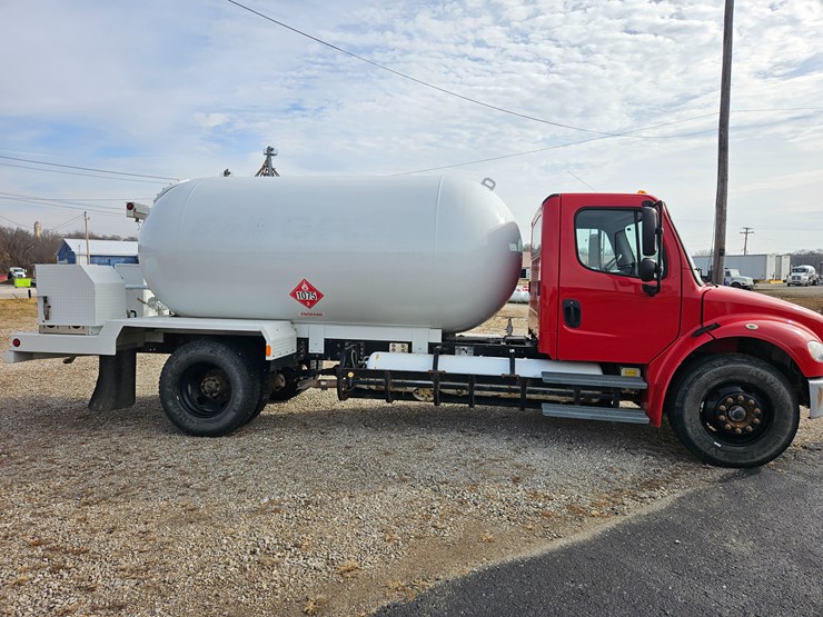 2016-freightliner-s2g-image-21