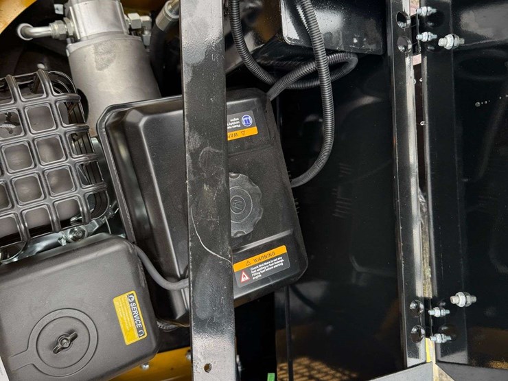 2025-cfg-industrial-h12r-mini-excavator-image-22