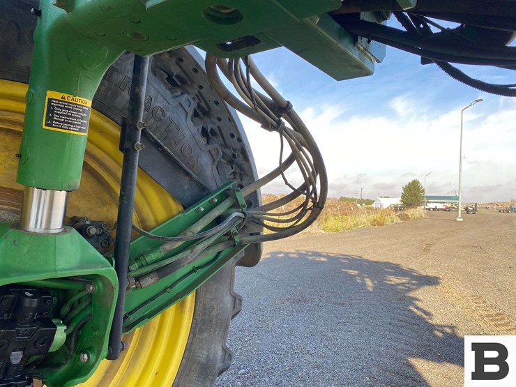 2013-john-deere-4830-image-28