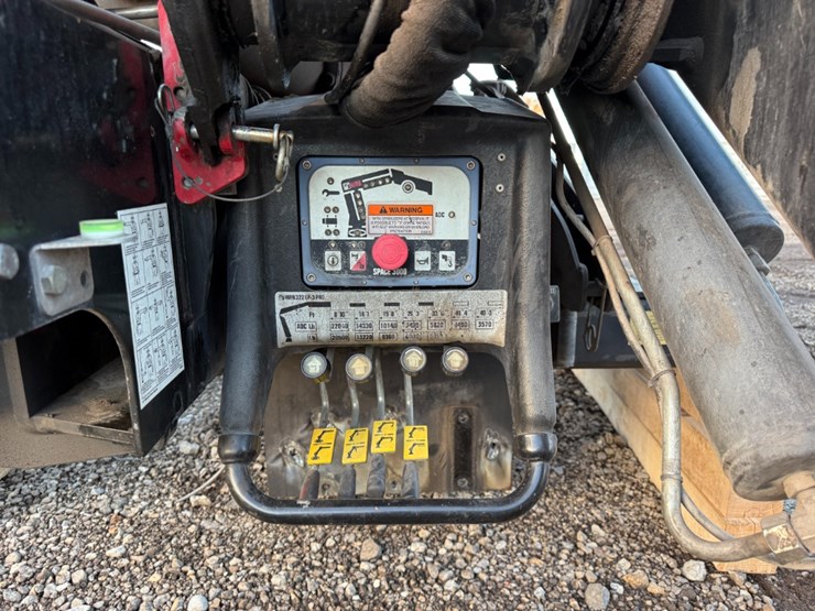 2013-hiab-xs-322-pro-knuckle-crane-w/-headache-rack-image-6