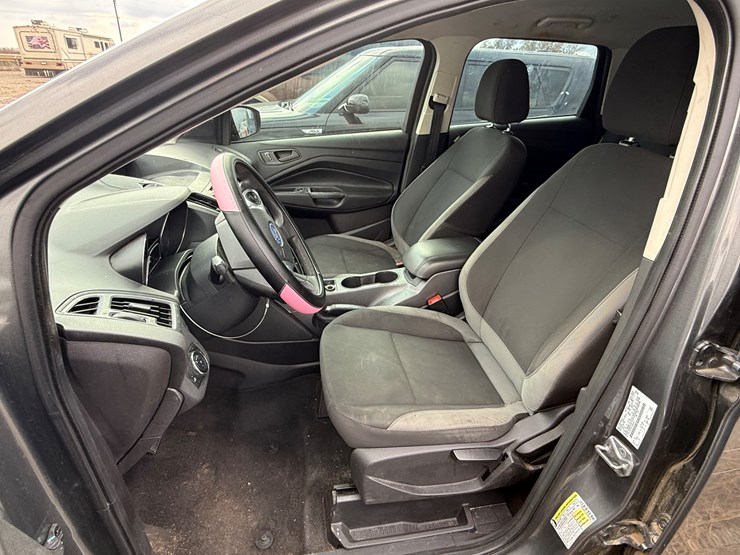 2014-ford-escape-image-27