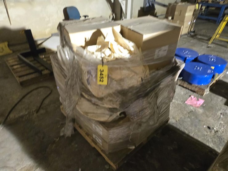 #3452-•-pallet-of-unused-sy-klone-air-cleaners-and-more-image-2