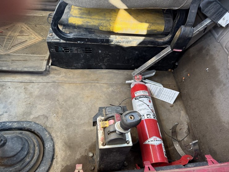 #1955-•-2008-international-eagle-day-cab-truck-tractor-image-49