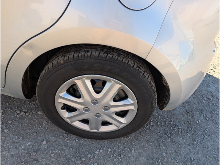 2013-kia-rio-image-9