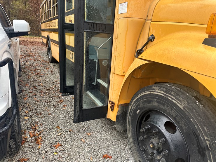 2005-international-pb105-image-36