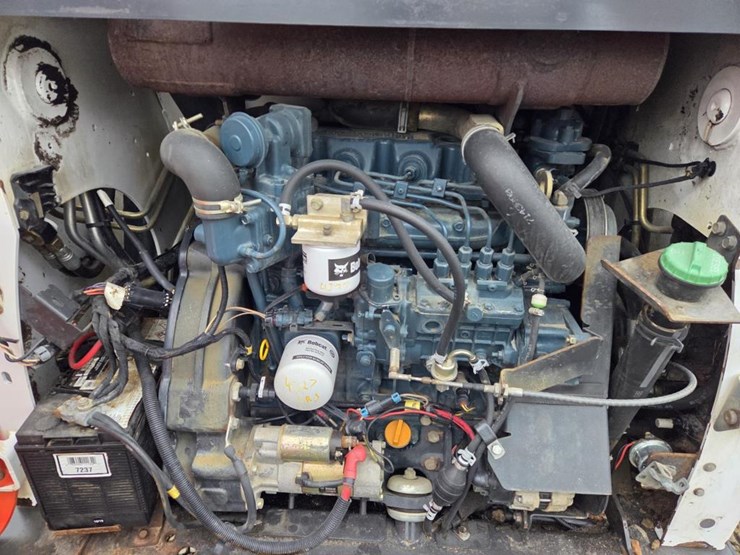 2013-bobcat-t770-image-26