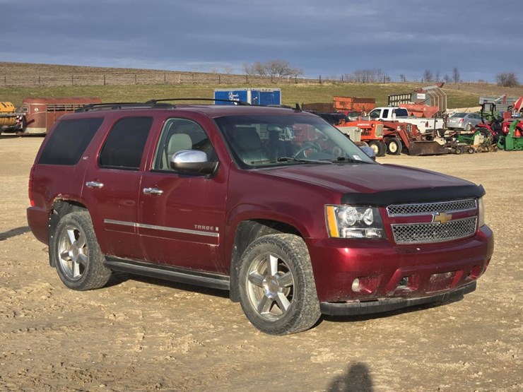 2009-chevrolet-tahoe-ltz-image-3