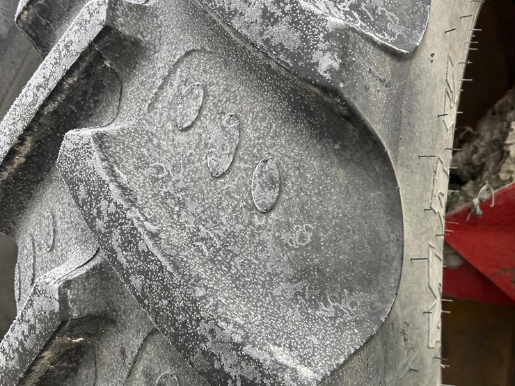 1985-versatile-856-image-23