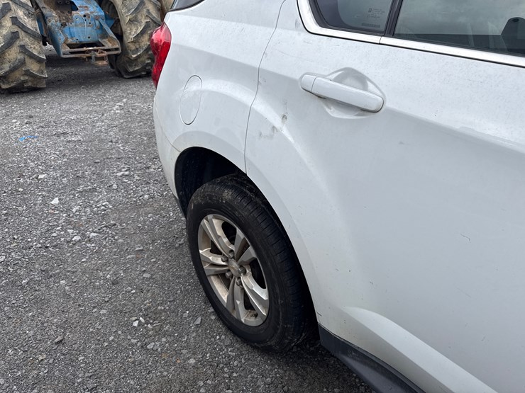 2015-chevrolet-equinox-image-16