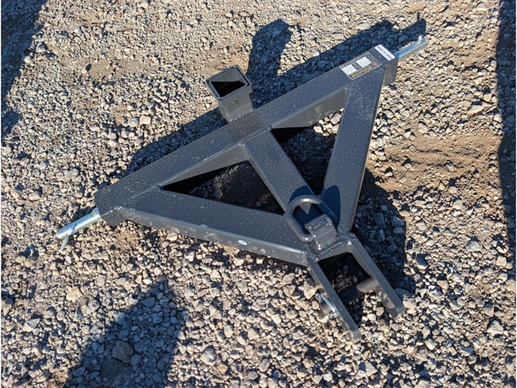 wolverine-3-point-hitch-adapter-image-2