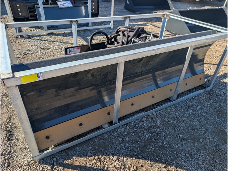 wolverine-skid-steer-6-way-dozer-blade-84"-image-1