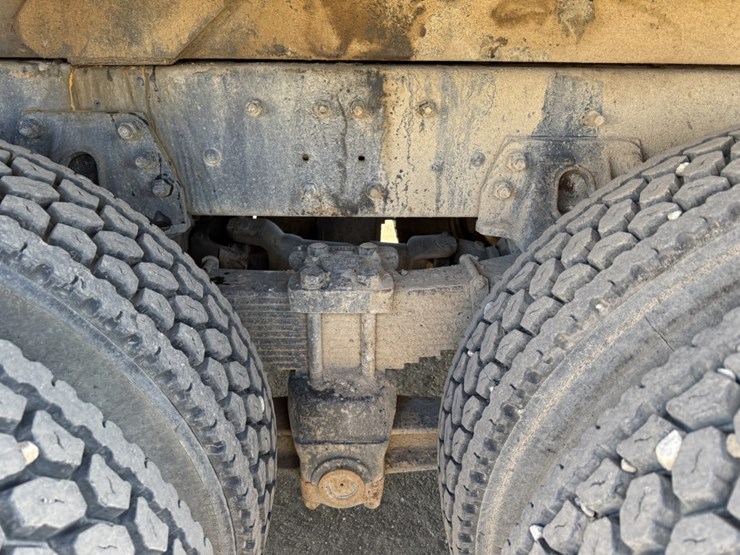 #1953-•-1998-ford-fuel-truck-image-81