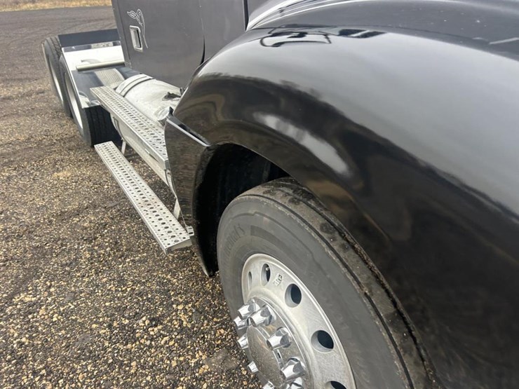 #1675-•-2016-freightliner-harrison-glider-kit-day-cab-truc-image-23