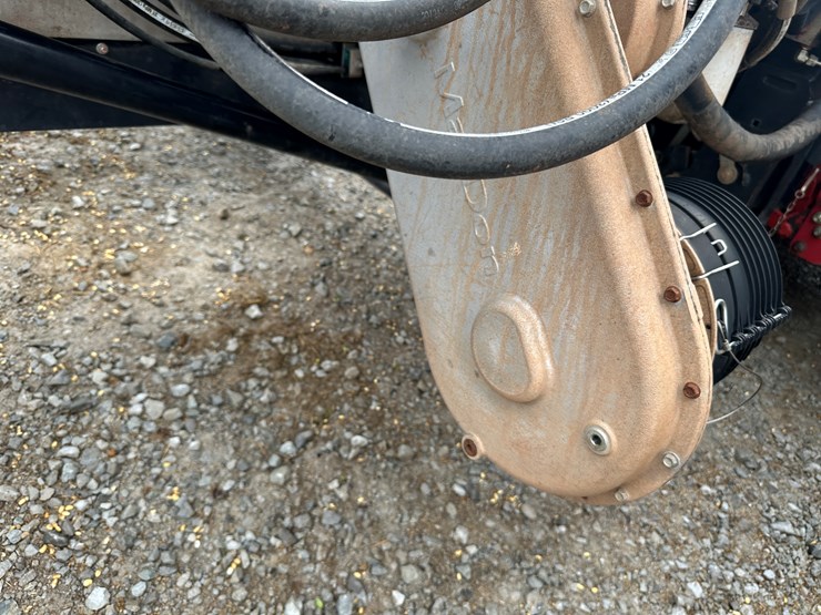 2022-mac-don-fd240-image-29