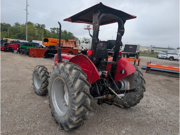 massey-ferguson-263-image-12