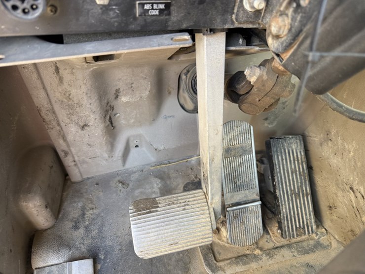 #1955-•-2008-international-eagle-day-cab-truck-tractor-image-51