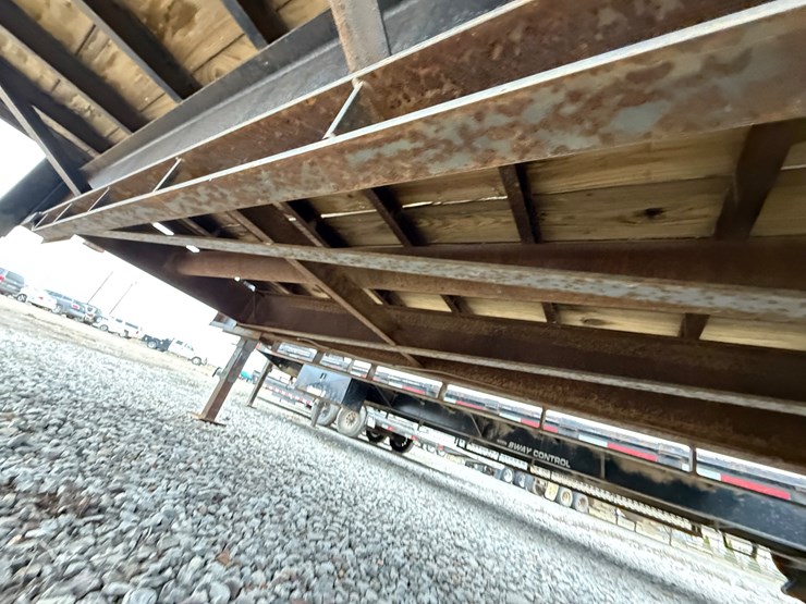 #22671-•-2004-delta-mfg-gn-f-40'-t/a-gooseneck-flatbed-trailer-4mhfs460224n013184-image-45