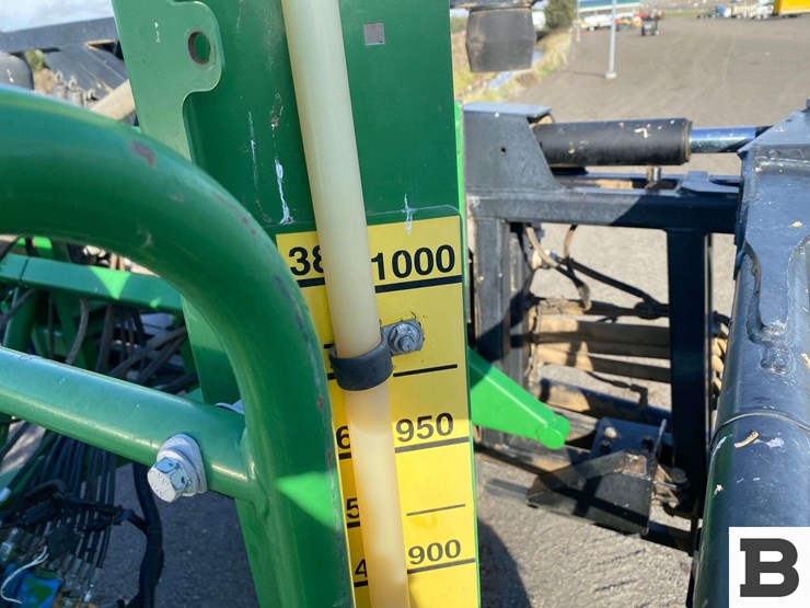 2013-john-deere-4830-image-59