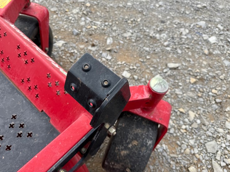 #22644-•-worldlawn-diamondback-zero-turn-mower-201903006940-image-17