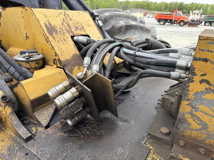 caterpillar-535b-image-62