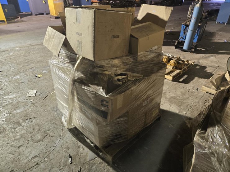 #3451-•-pallet-of-unused-sy-klone-air-cleaners-and-more-image-4