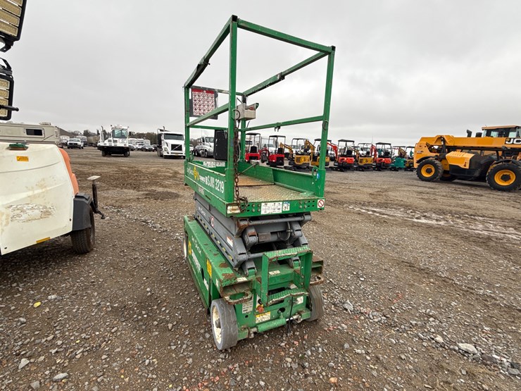 #97-•-skyjack-sj3219-scissor-lift-2207610-inv#33269-image-4