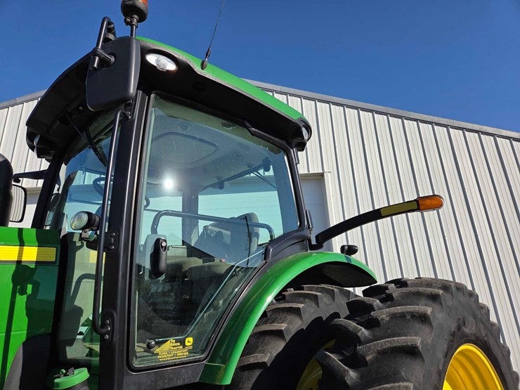 2012-john-deere-8285r-image-19