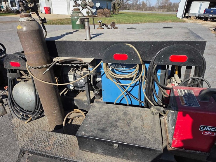 miller-bobcat-225g-image-6