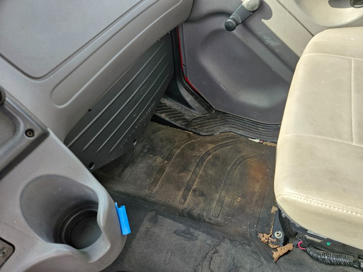 2016-freightliner-s2g-image-48